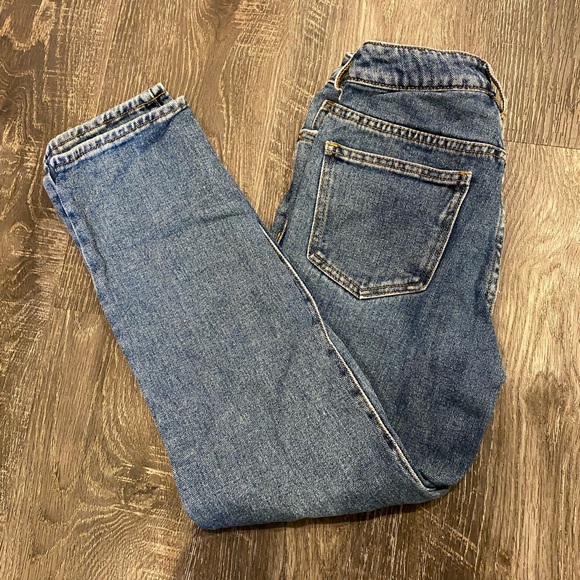 PacSun Mom Jeans Distressed - Picture 2 of 3